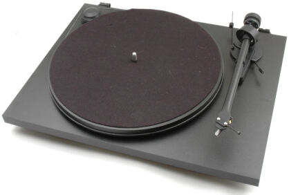 Pro-Ject Essential II Gramofon analogowy  2 KOLORY